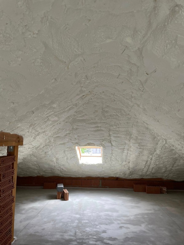 Izolacja natryskowa dachu Bełchatów